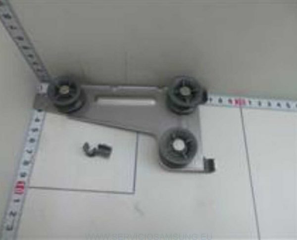 DD82-01718A